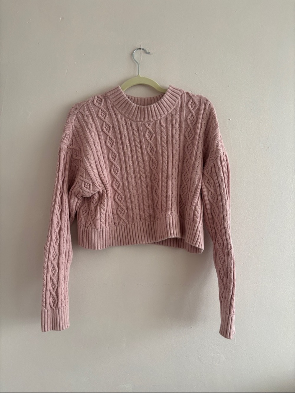 Cropped Cable-Knit Crewneck Sweater in Blush Pink